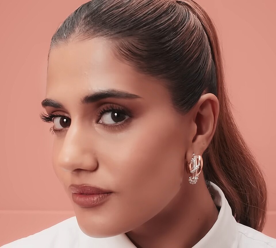 Ayesha Madon, Acteur