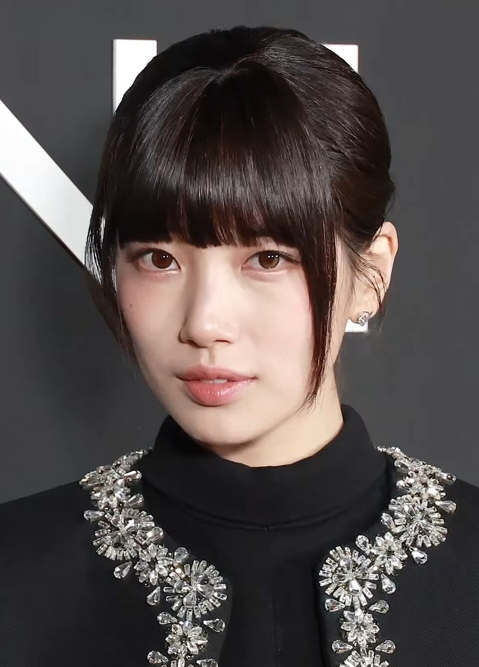 Bae Suzy, Chanteur