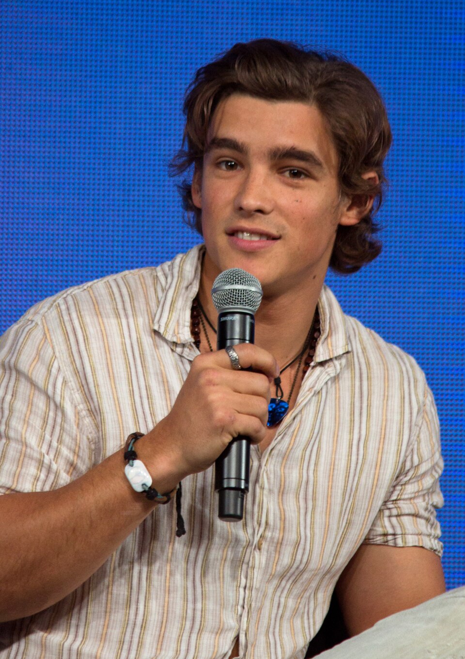 Brenton Thwaites, Acteur