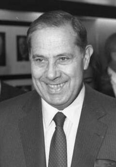 Charles Pasqua, Personnalité politique
