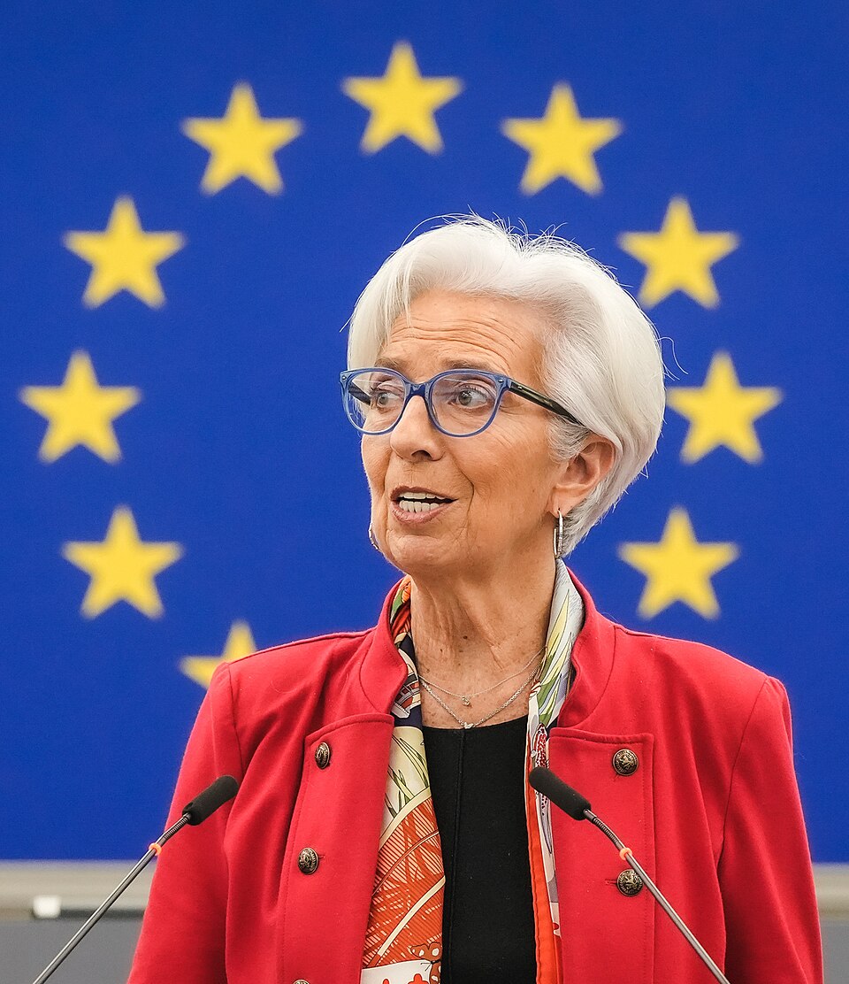 Christine Lagarde, Personnalité politique