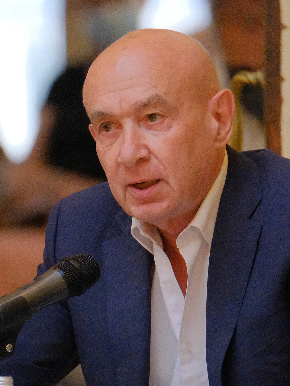 Claude Malhuret, Personnalité politique