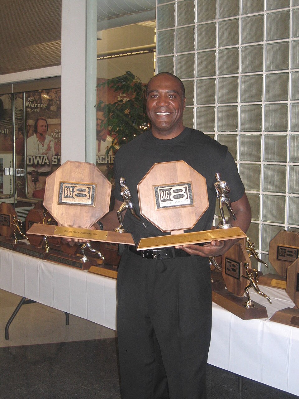 Danny Harris, Sportif