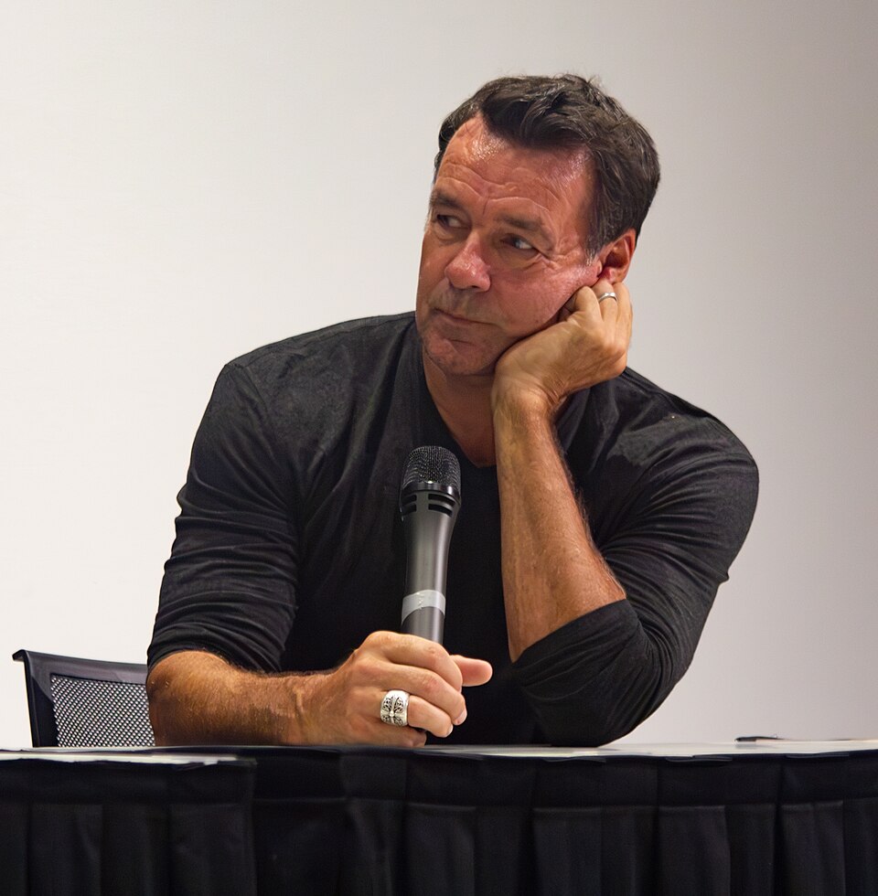 David James Elliott, Acteur