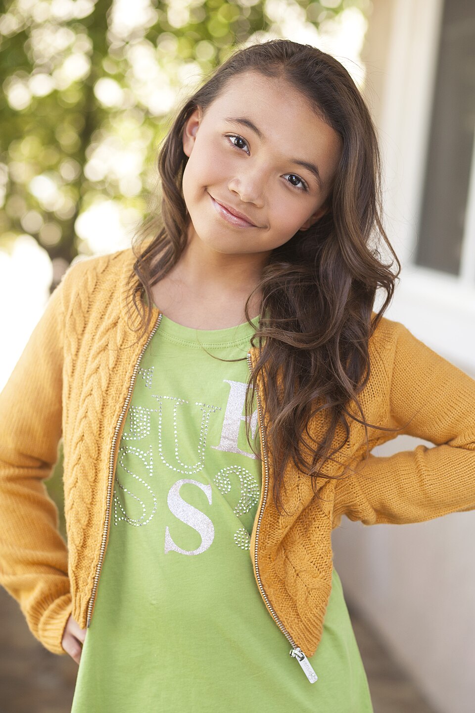 Eden Estrella, Acteur
