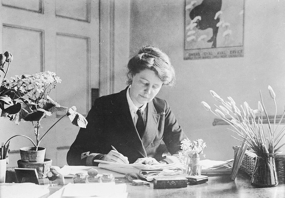 Edith Crowdy, Personnalité