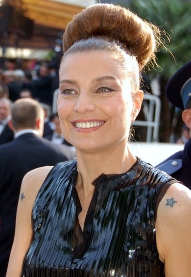 Elli Medeiros, Chanteur