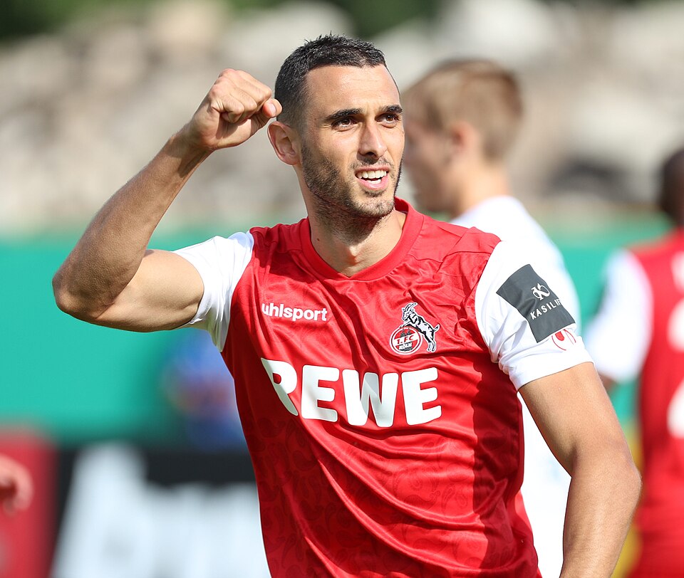 Ellyes Skhiri, Footballeur