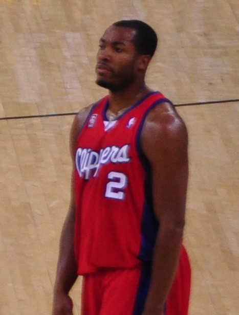 Fred Jones, Basketteur