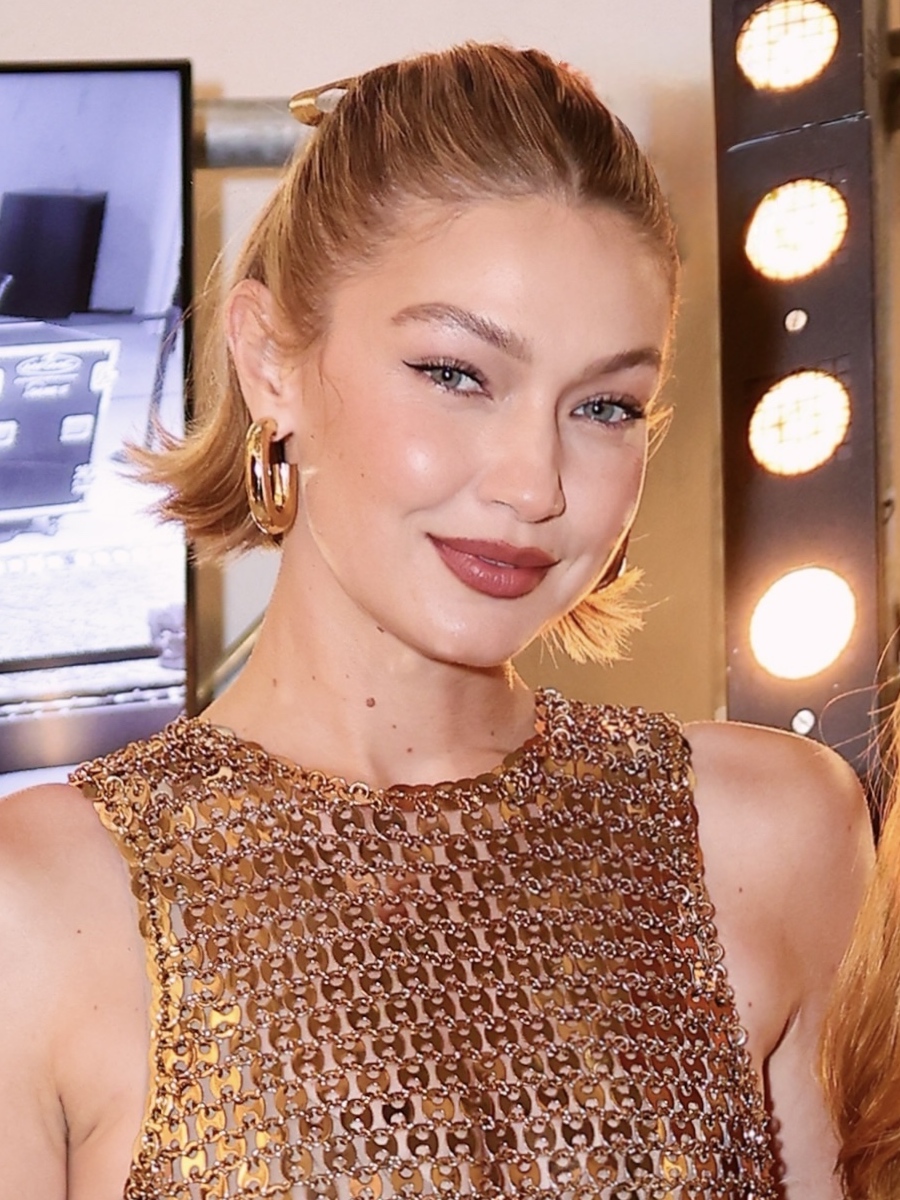 Gigi Hadid, Mannequin