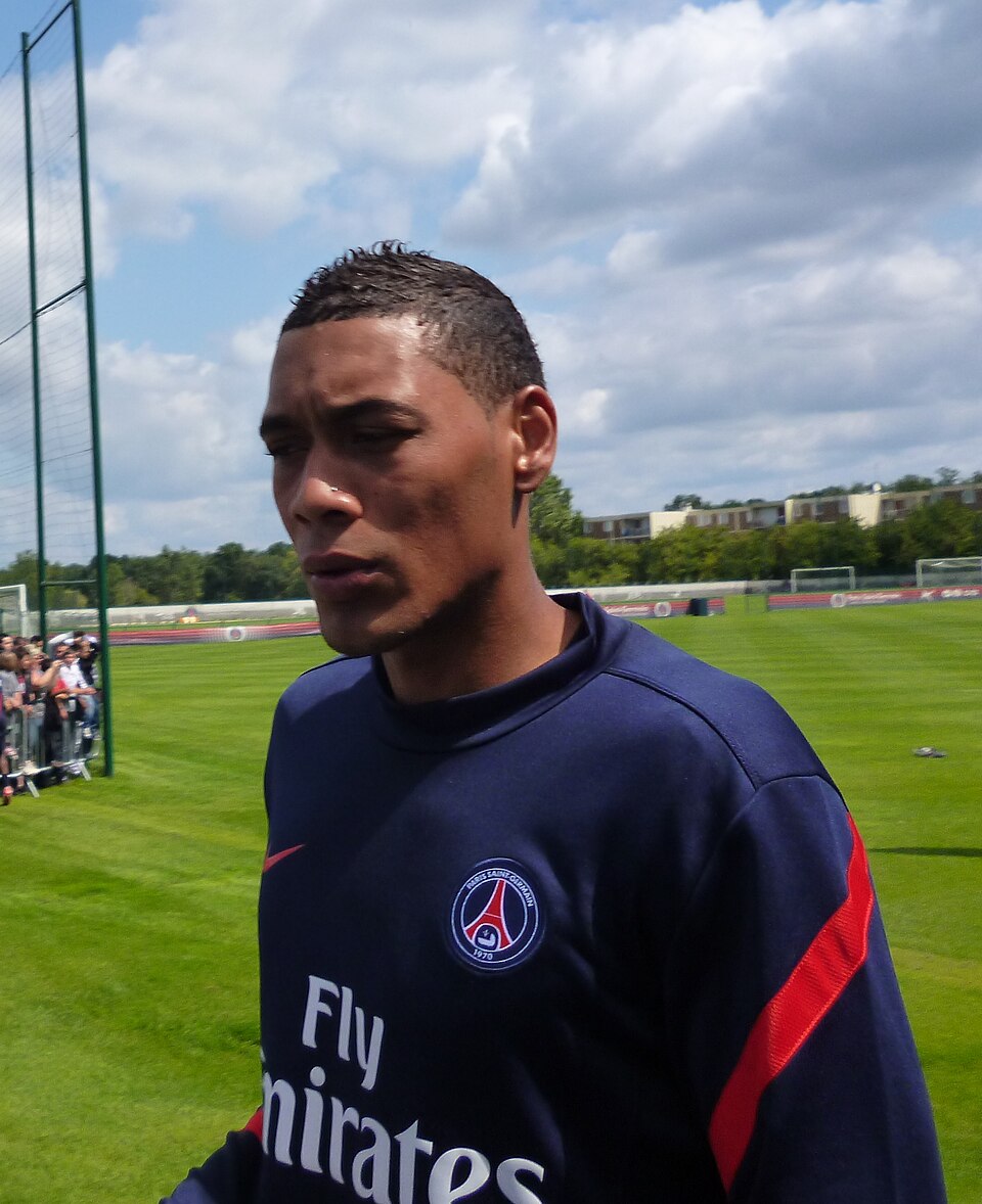 Guillaume Hoarau, Footballeur