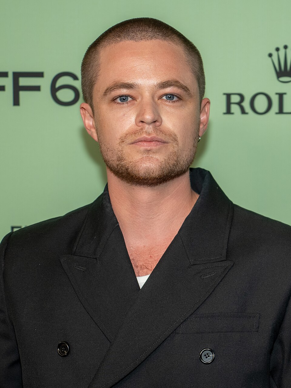 Harrison Gilbertson, Acteur