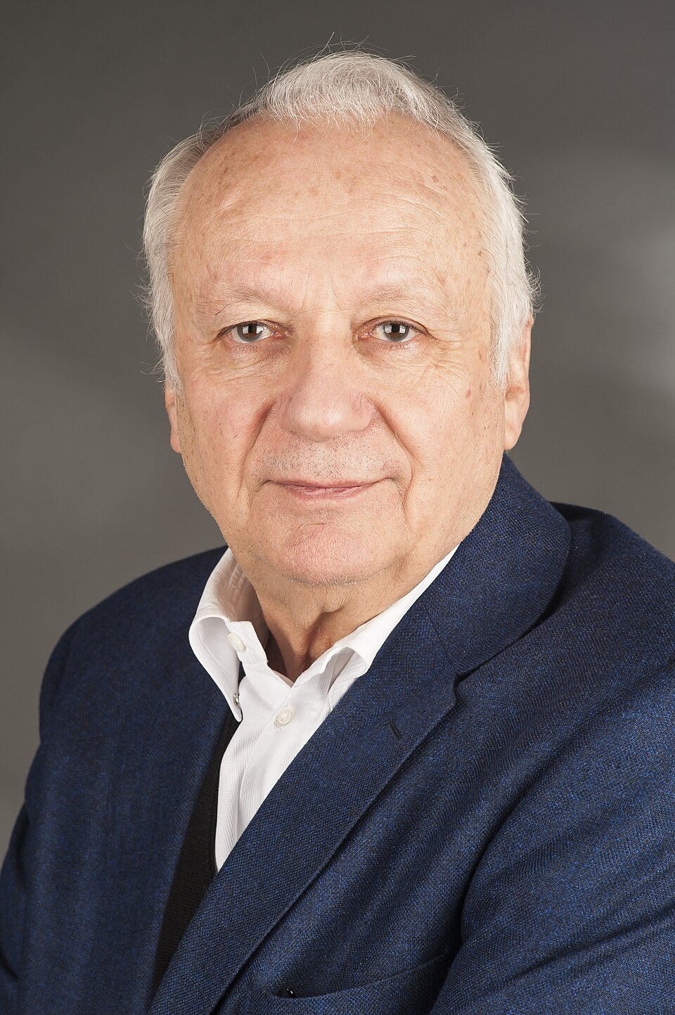 Jean-Marie Cavada, Journaliste