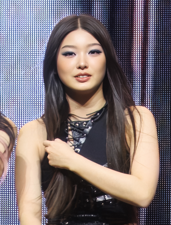 Jeong Yoonchae, Chanteur