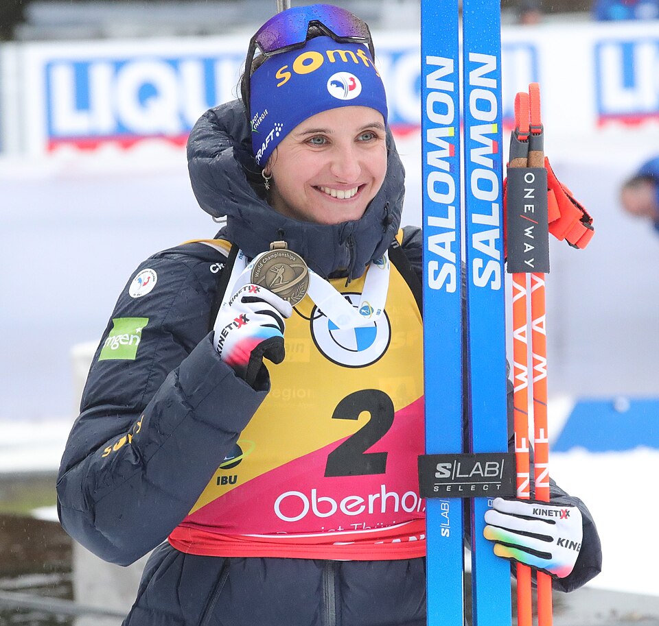 Julia Simon, Sportif
