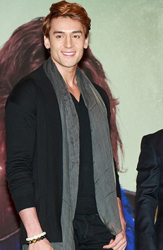 Julien Kang, Acteur