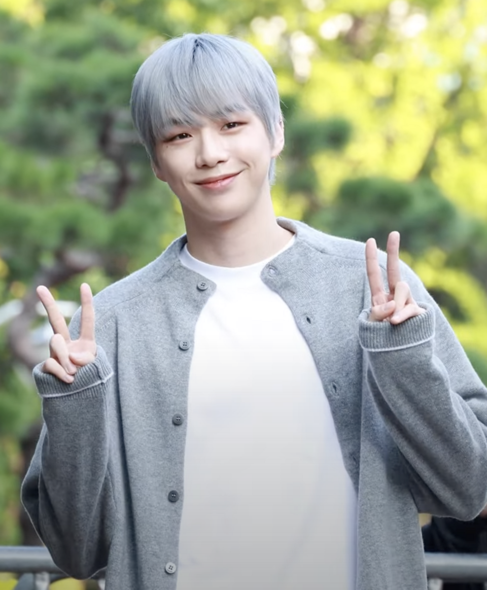 Kang Daniel, Chanteur