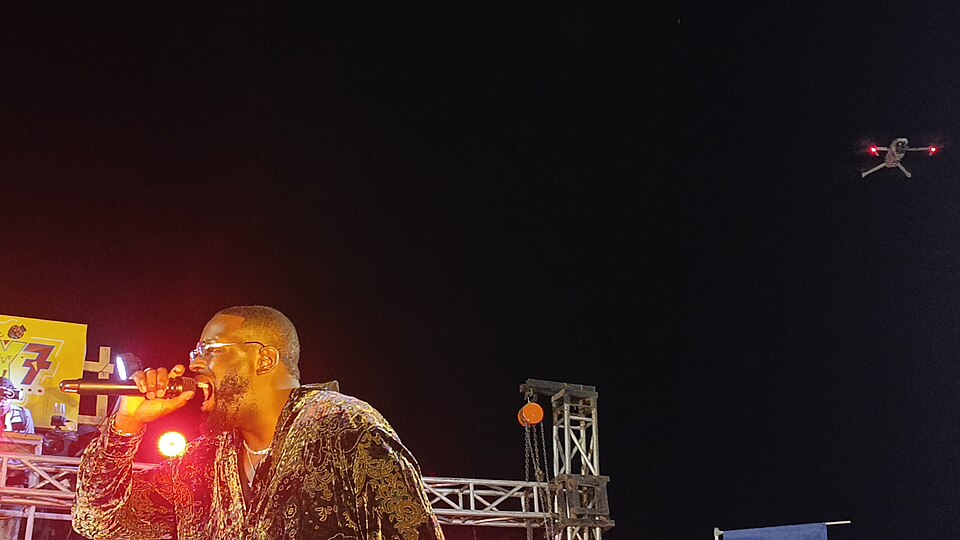 KeBlack, Chanteur