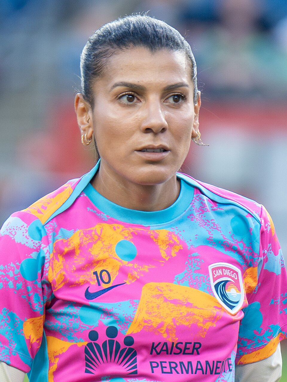 Kenza Dali, Footballeur
