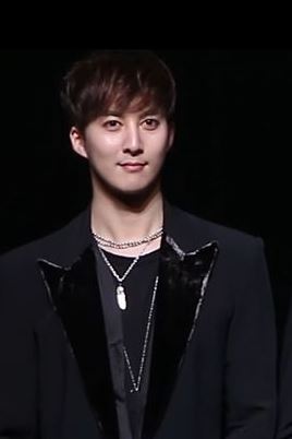 Kim Hyung-jun, Chanteur