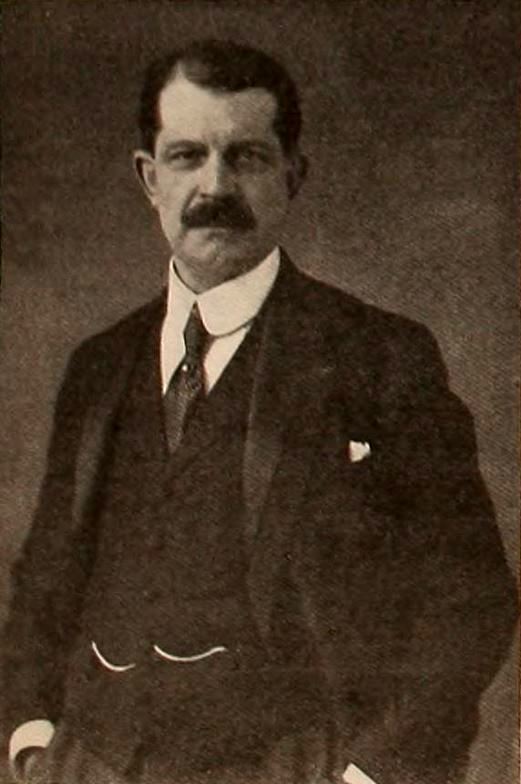 Léon Gaumont, Entrepreneur