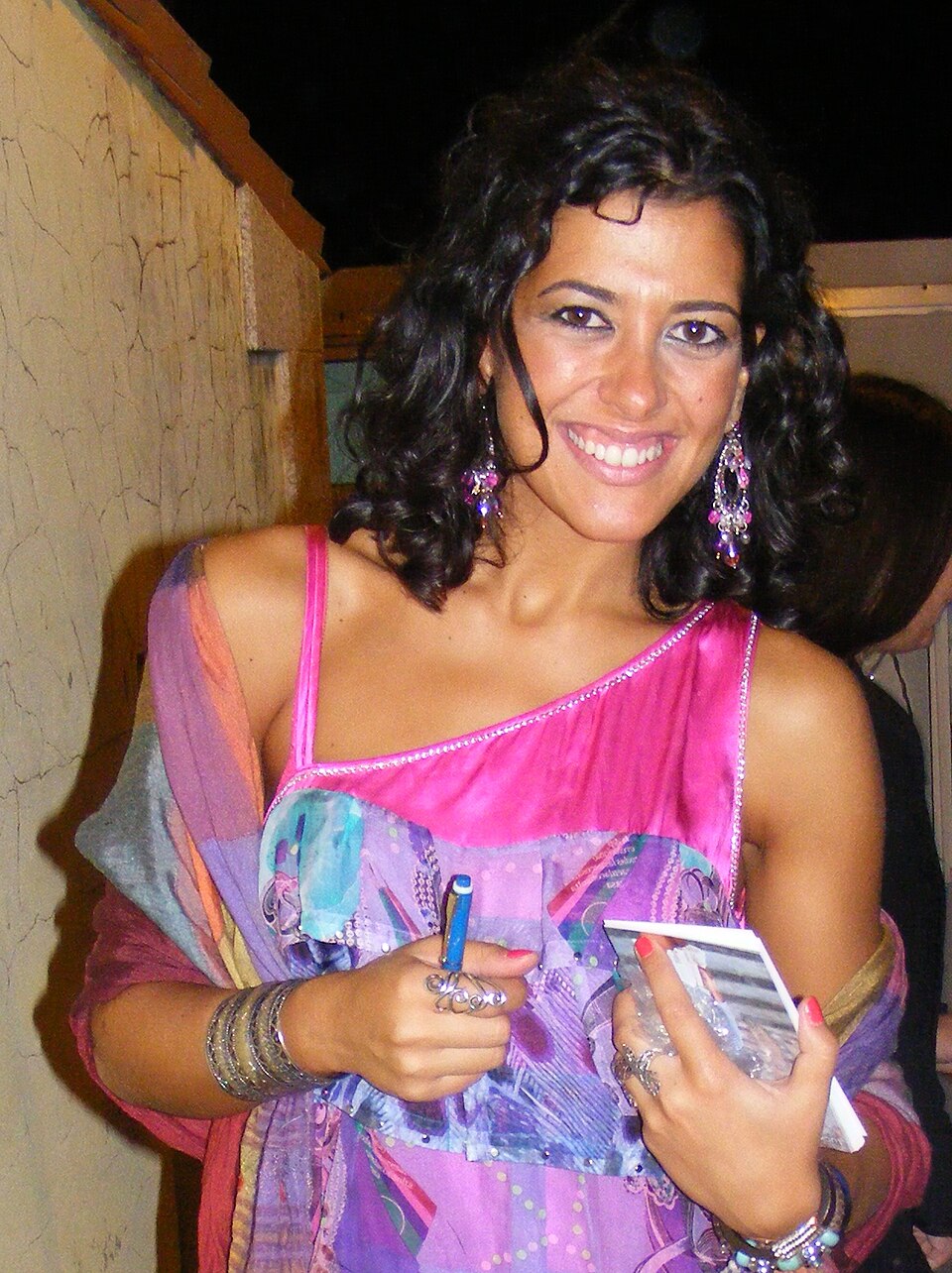 Lucía Pérez, Chanteur