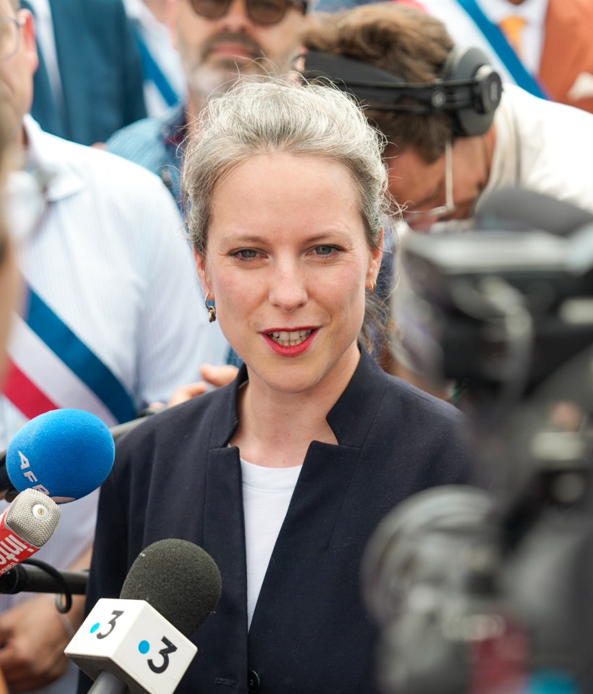 Lucie Castets, Personnalité politique