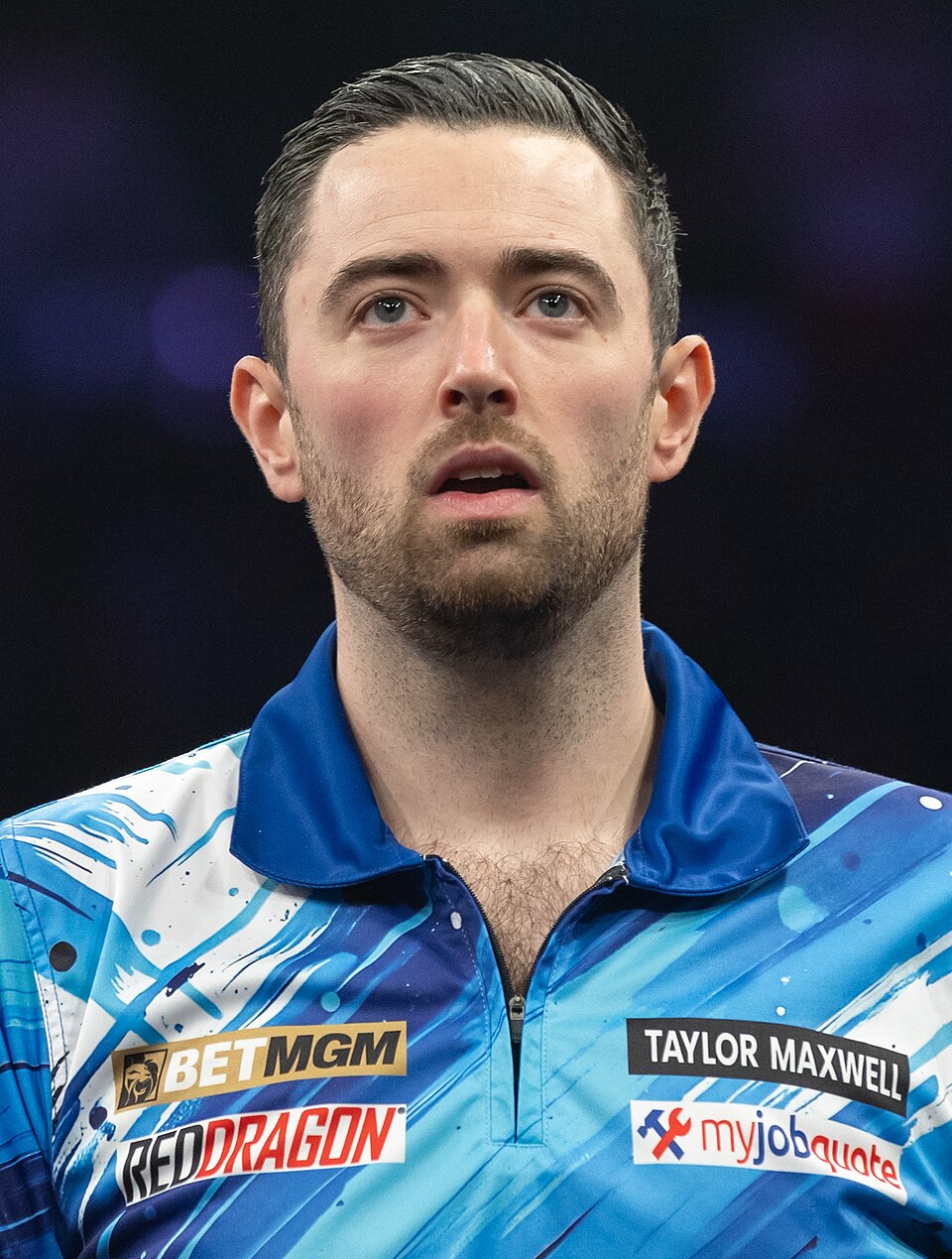 Luke Humphries, Sportif