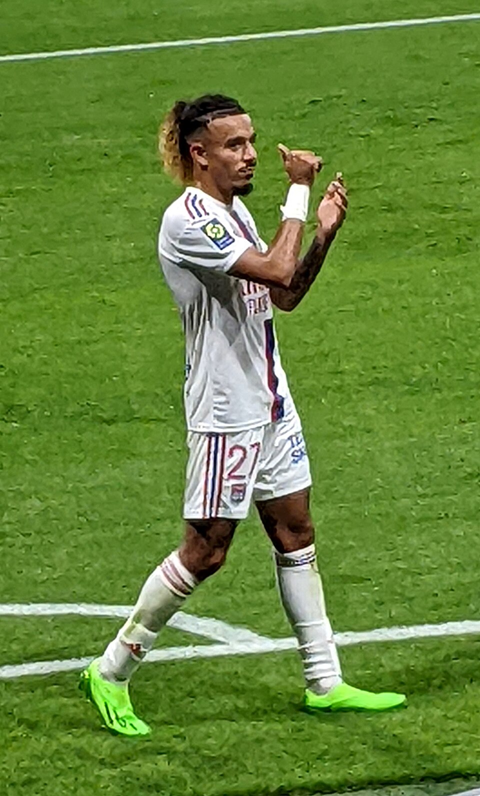 Malo Gusto, Footballeur