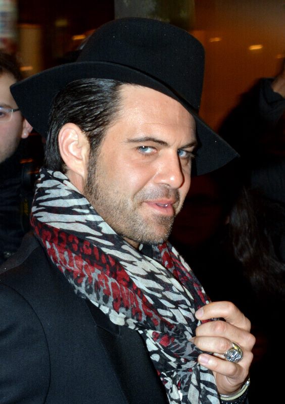 Manu Lanvin, Chanteur