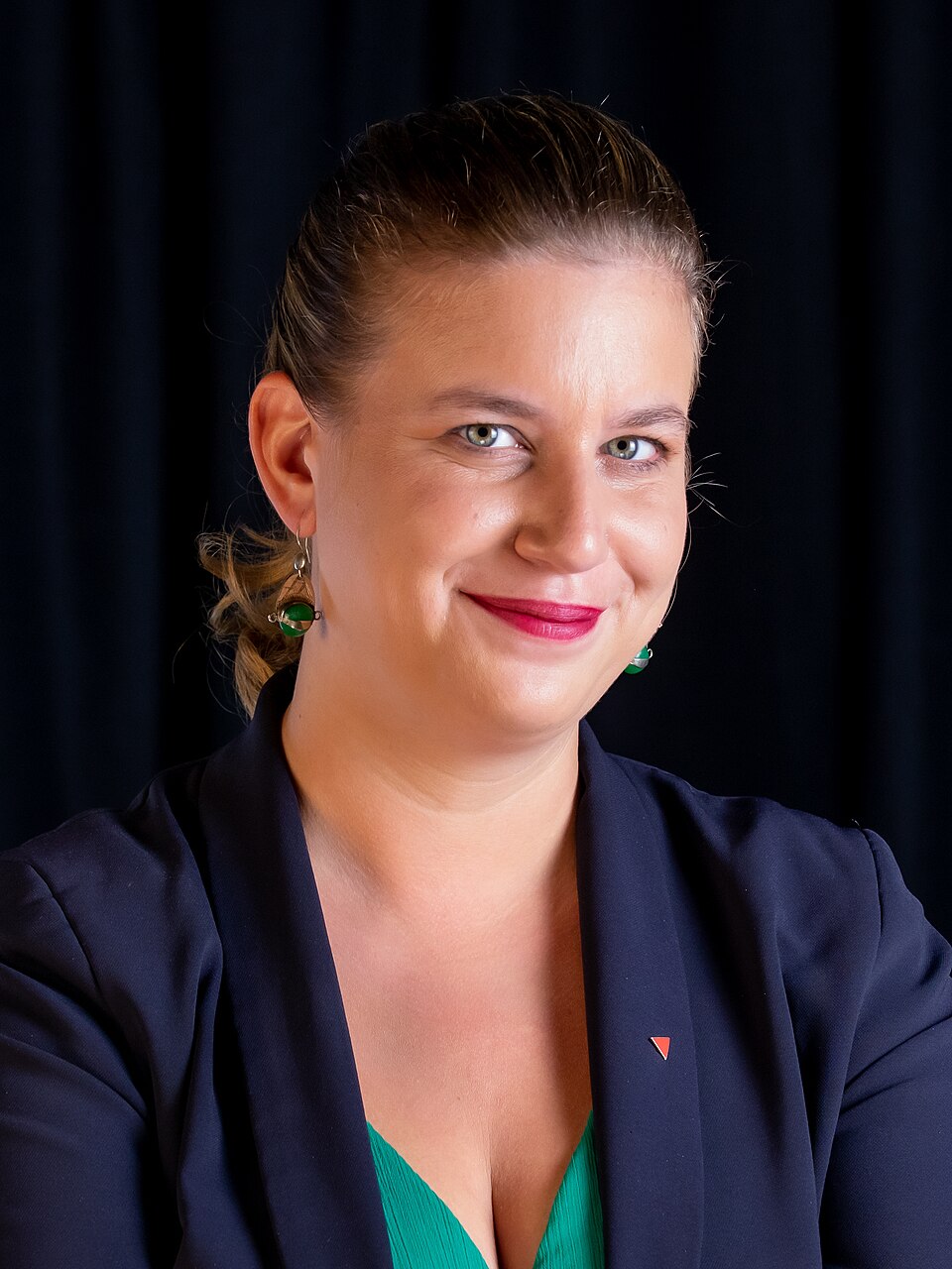Mathilde Panot, Personnalité politique