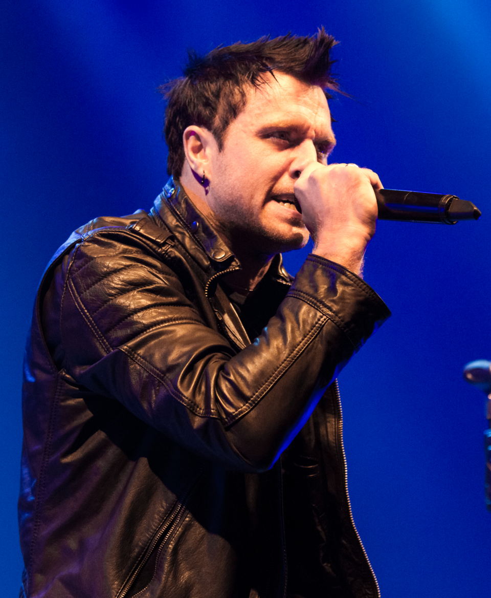 Matt Walst, Chanteur