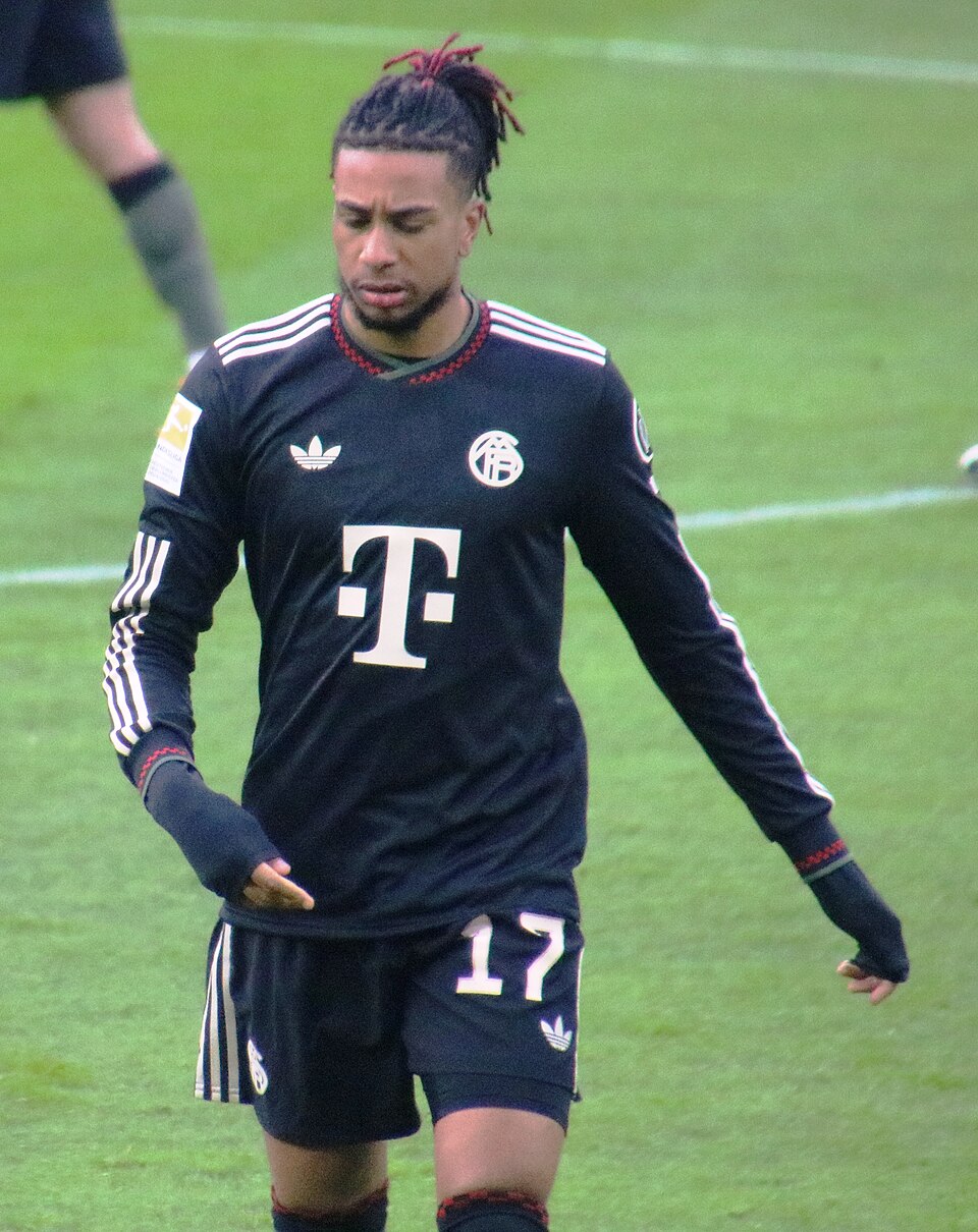 Michael Olise, Footballeur