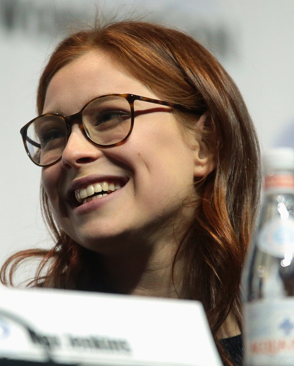 Mina Sundwall, Acteur