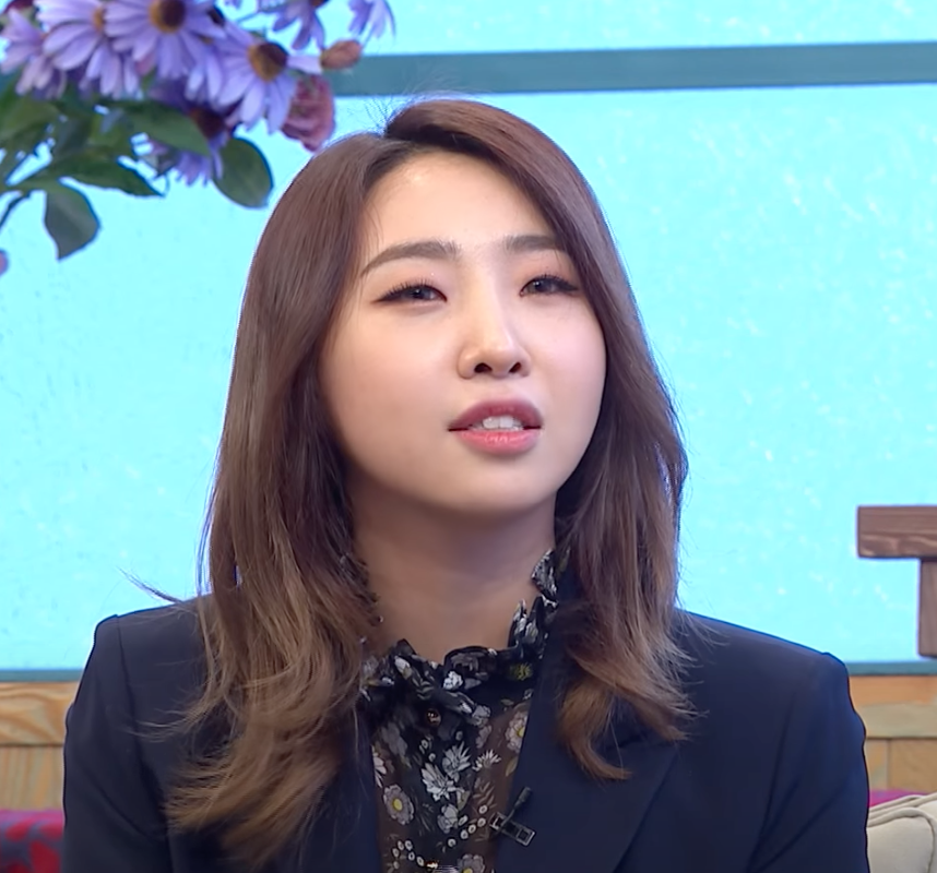 Minzy, Chanteur