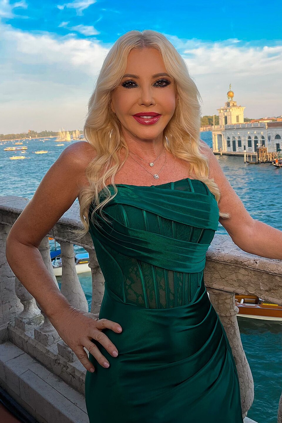 Monika Bacardi, Producteur