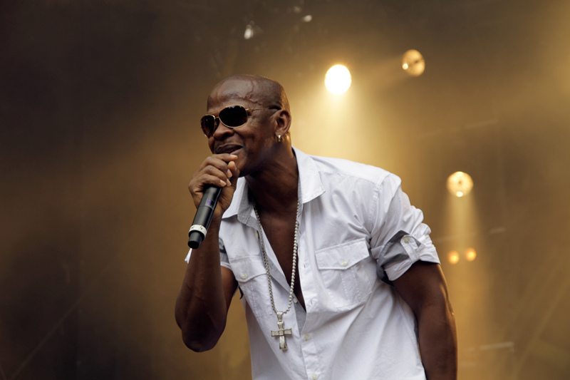 Mr. Vegas, Chanteur