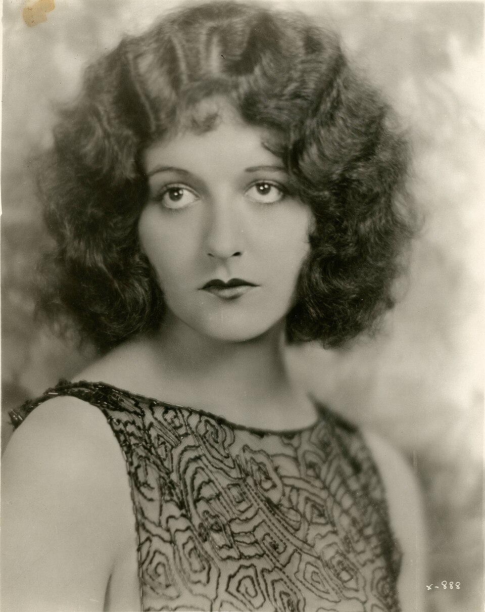 Natalie Kingston, Acteur