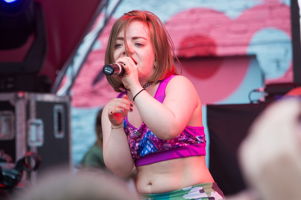 Olimpia Ivleva, Chanteur