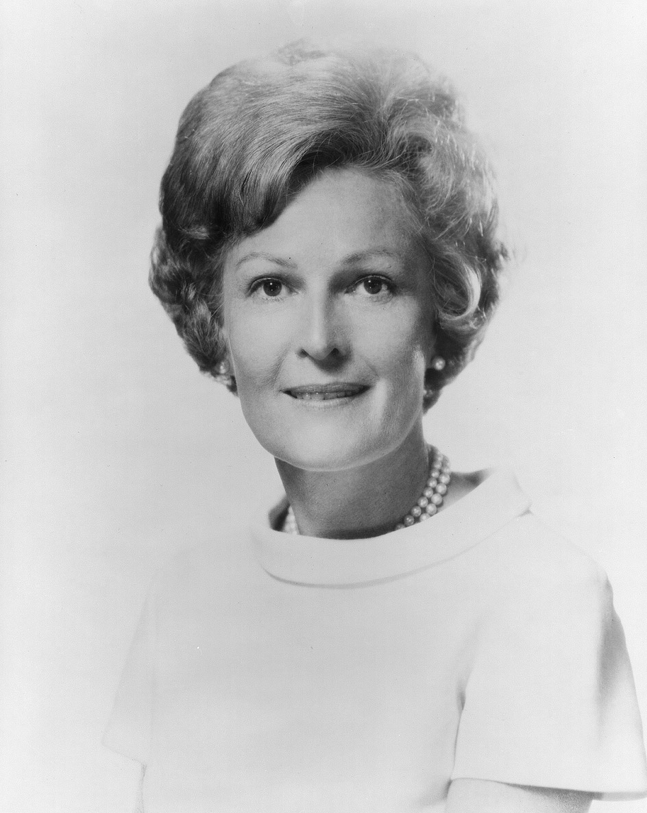 Pat Nixon, Personnalité politique