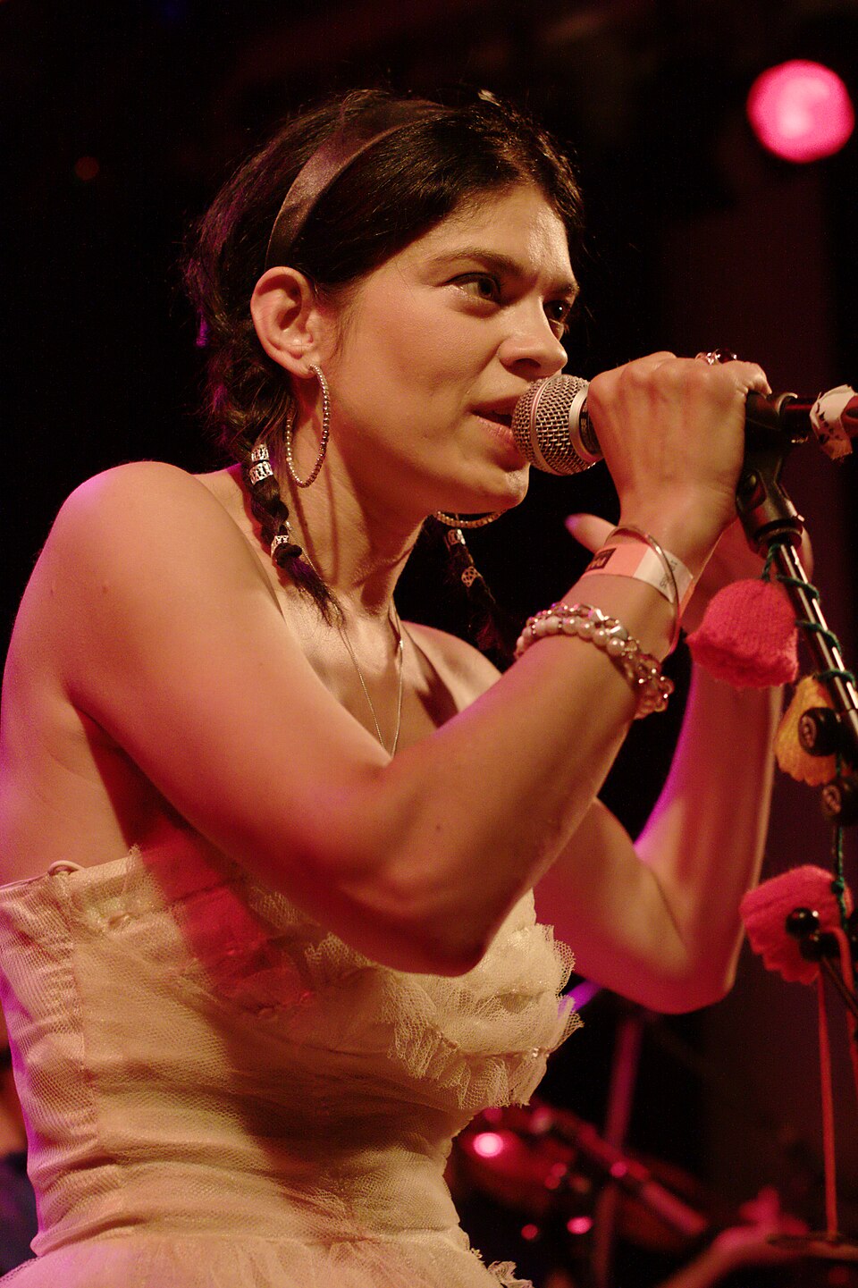 Raissa, Chanteur