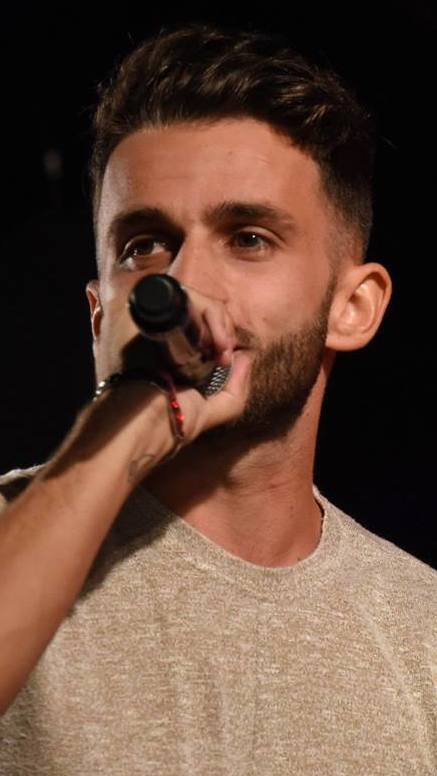Ridsa, Chanteur