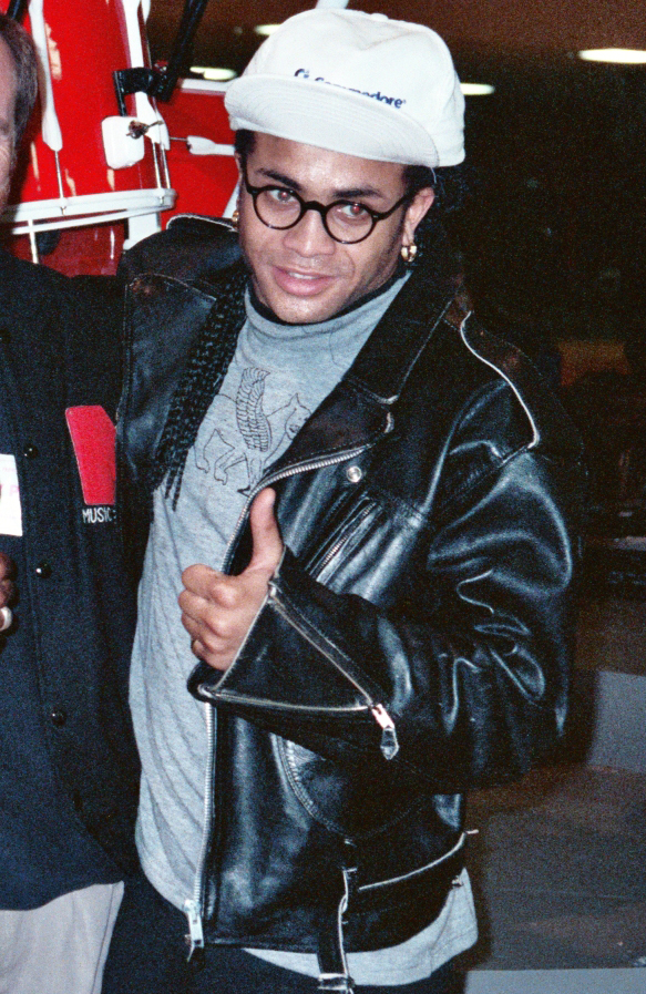 Rob Pilatus, Chanteur