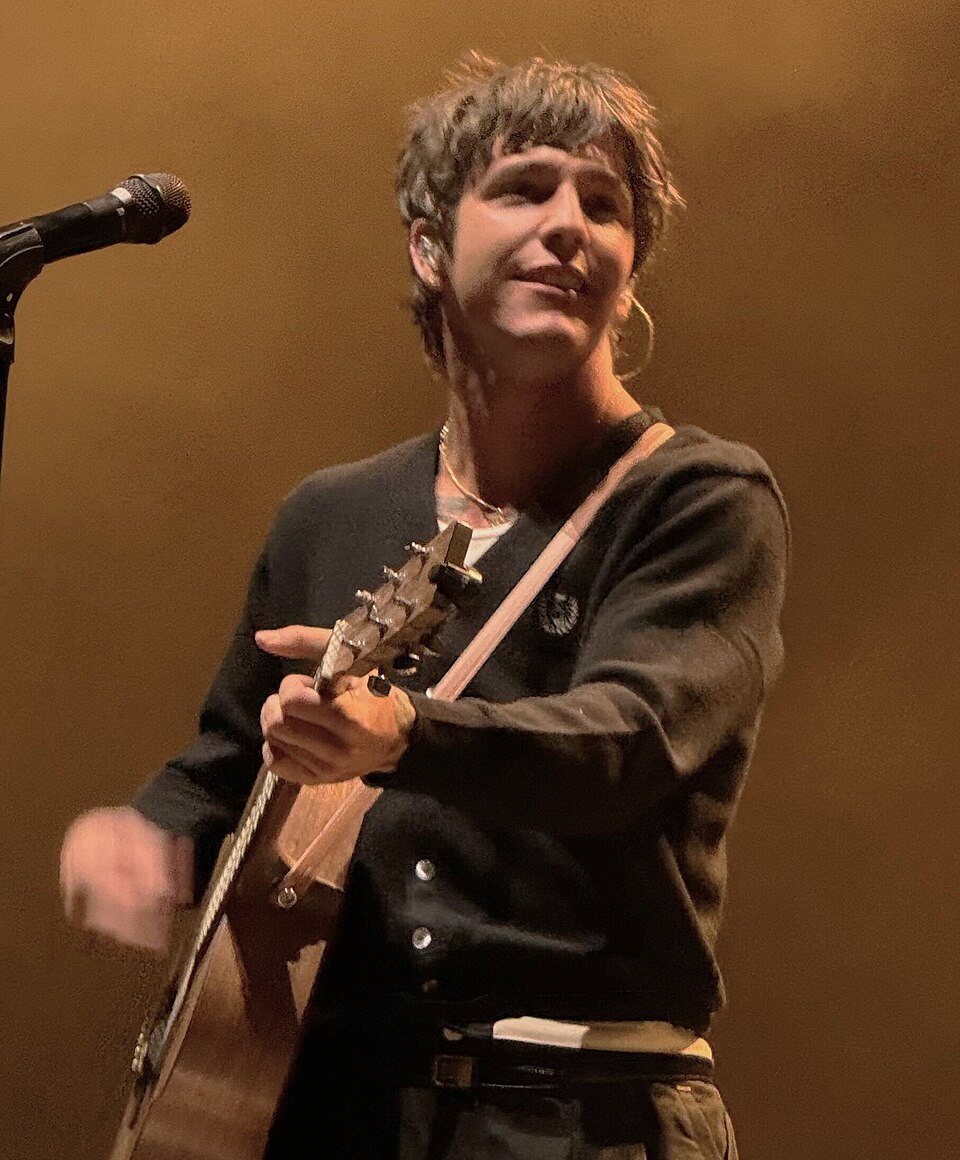 Role Model, Chanteur