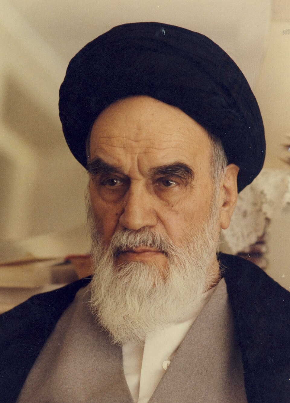 Rouhollah Khomeini, Personnalité politique