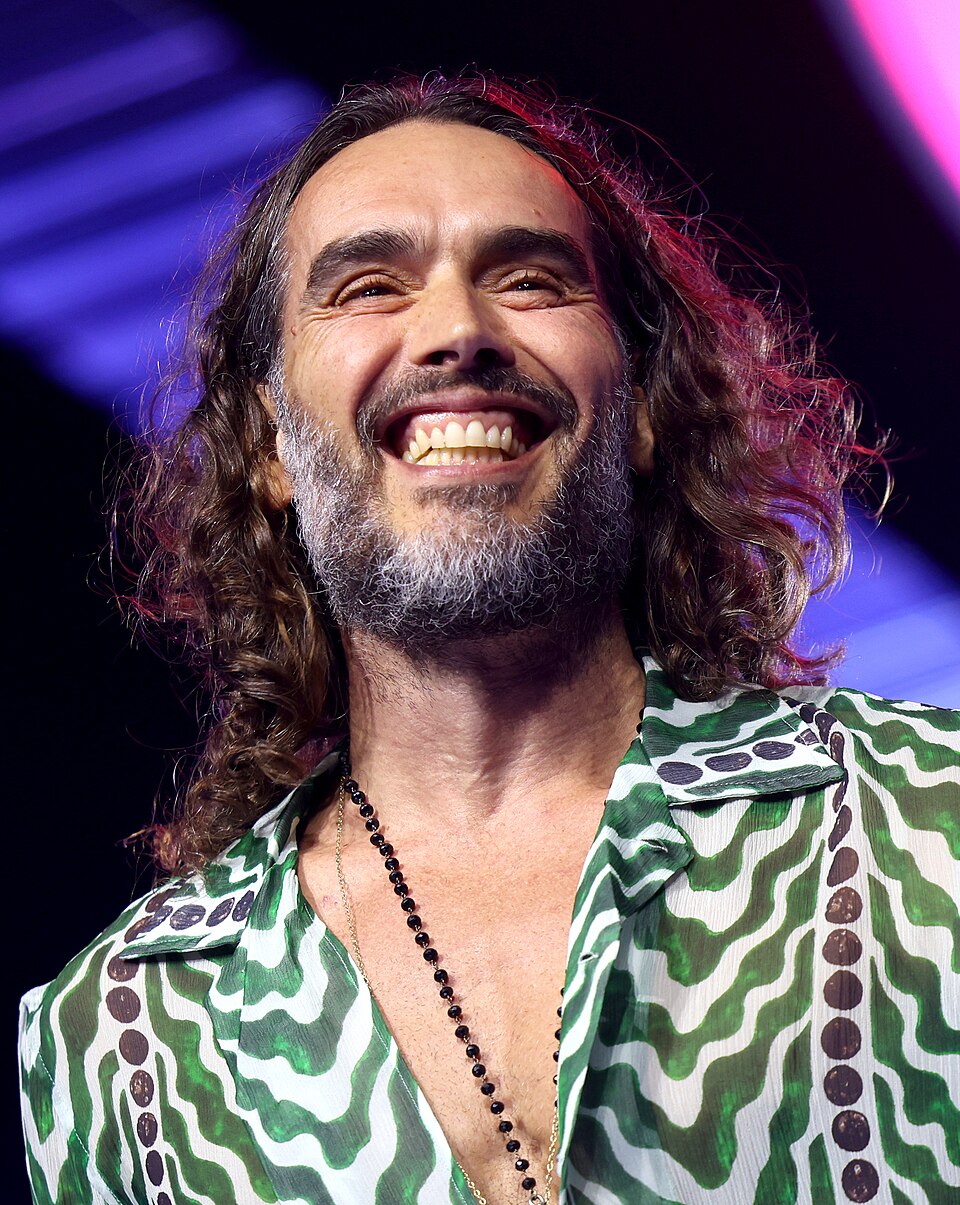 Russell Brand, Humoriste