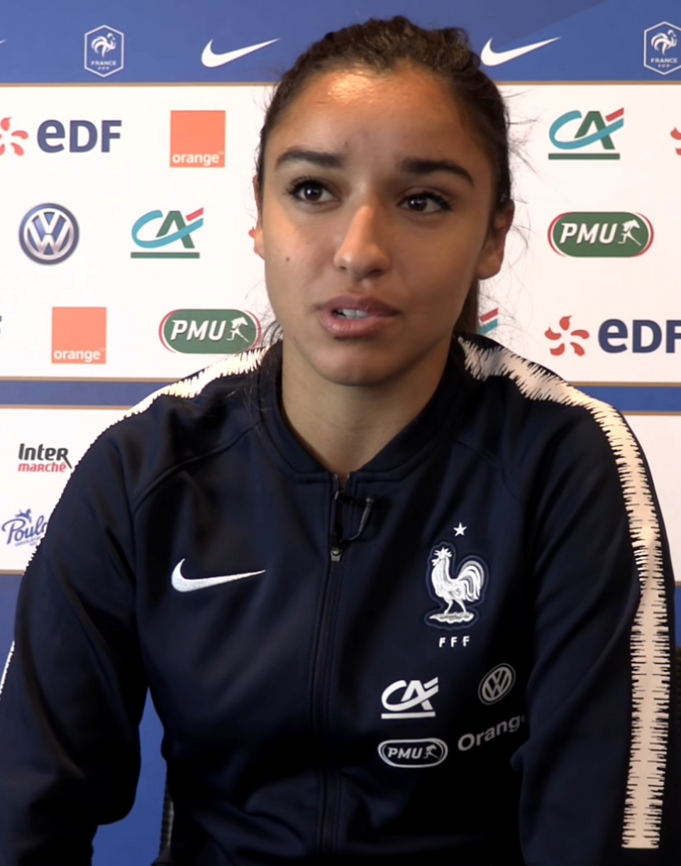Sakina Karchaoui, Footballeur