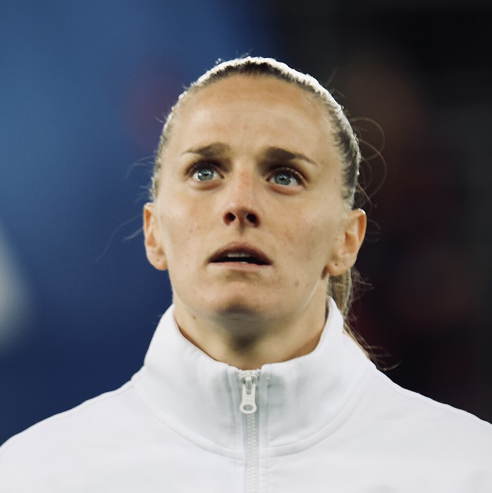 Sandie Toletti, Footballeur