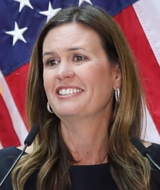 Sarah Huckabee Sanders, Personnalité politique