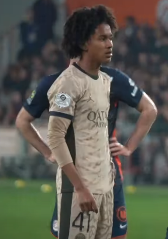 Senny Mayulu, Footballeur